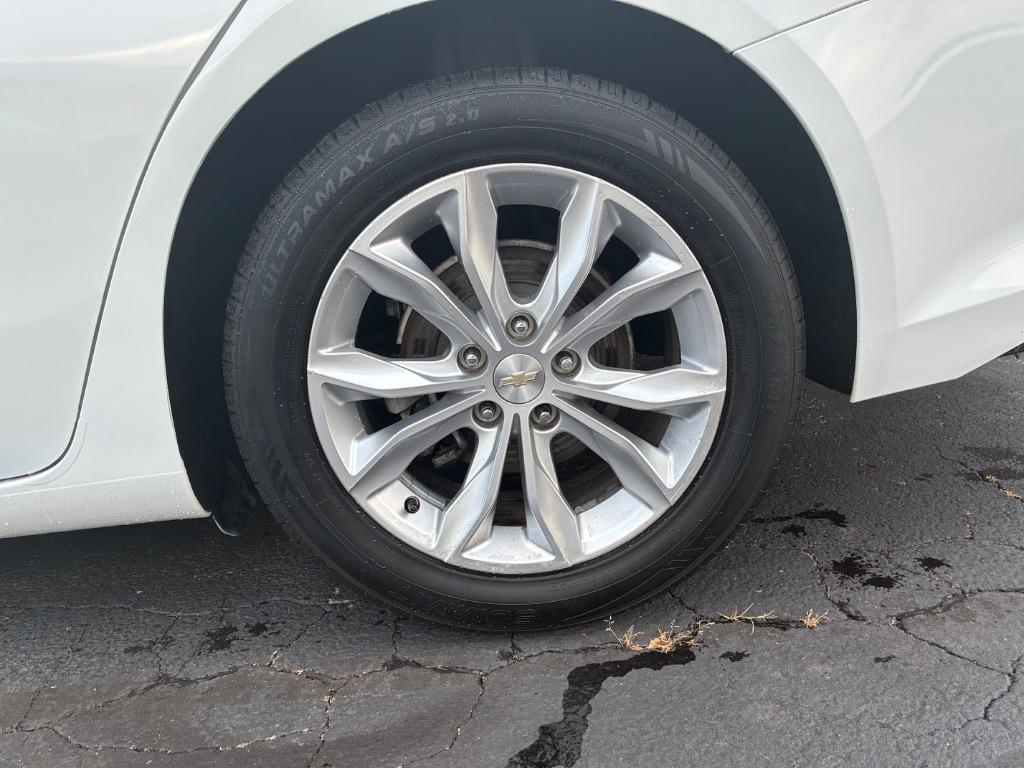2019 Chevrolet Malibu LS photo 25