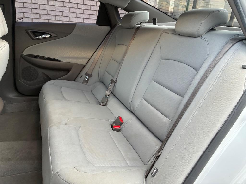 2019 Chevrolet Malibu LS photo 22