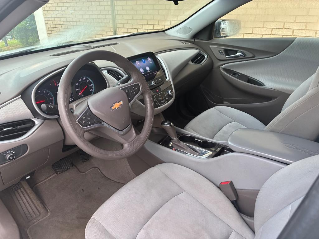 2019 Chevrolet Malibu LS photo 12
