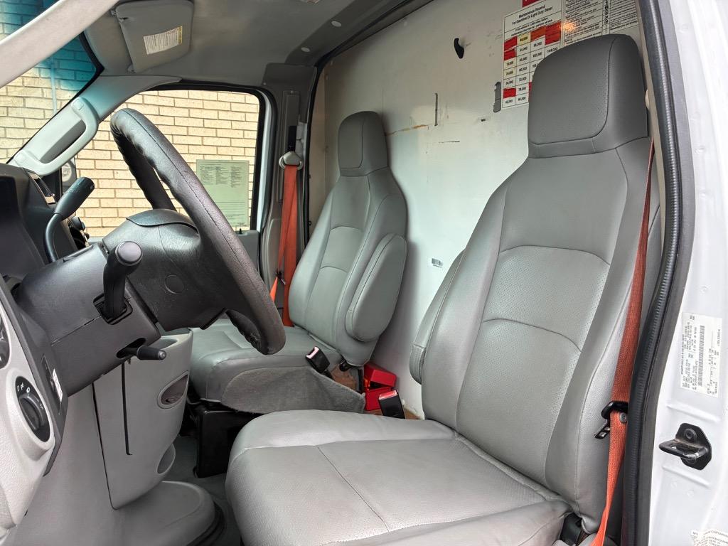 2015 Ford E-Series Cutaway Base - Photo 8