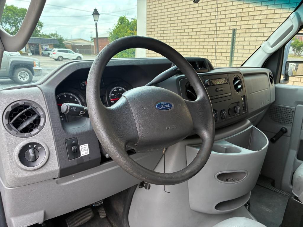 2015 Ford E-Series Cutaway Base - Photo 9
