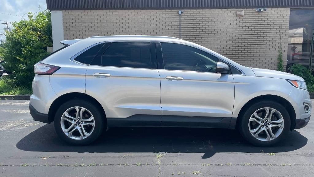 2017 Ford Edge Titanium photo 6