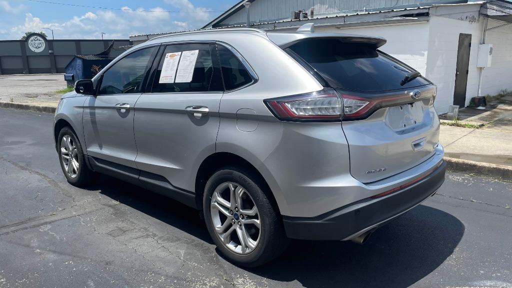 2017 Ford Edge Titanium photo 3