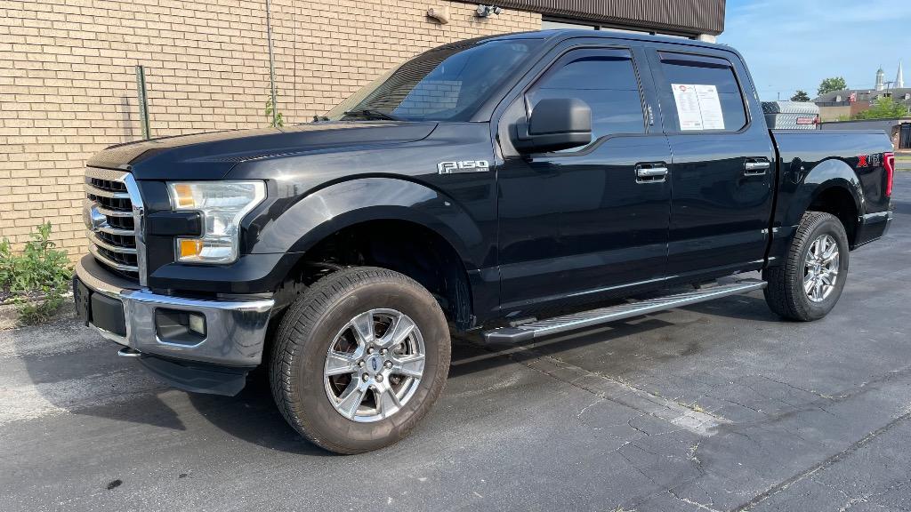 2015 Ford F-150 XLT 4x4 SuperCrew 145-in's photo