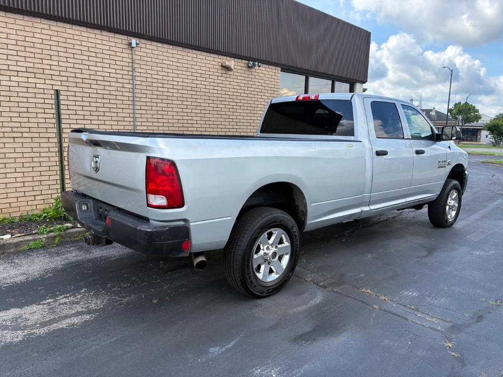 2017 RAM Ram 3500 Pickup Tradesman - Photo 6