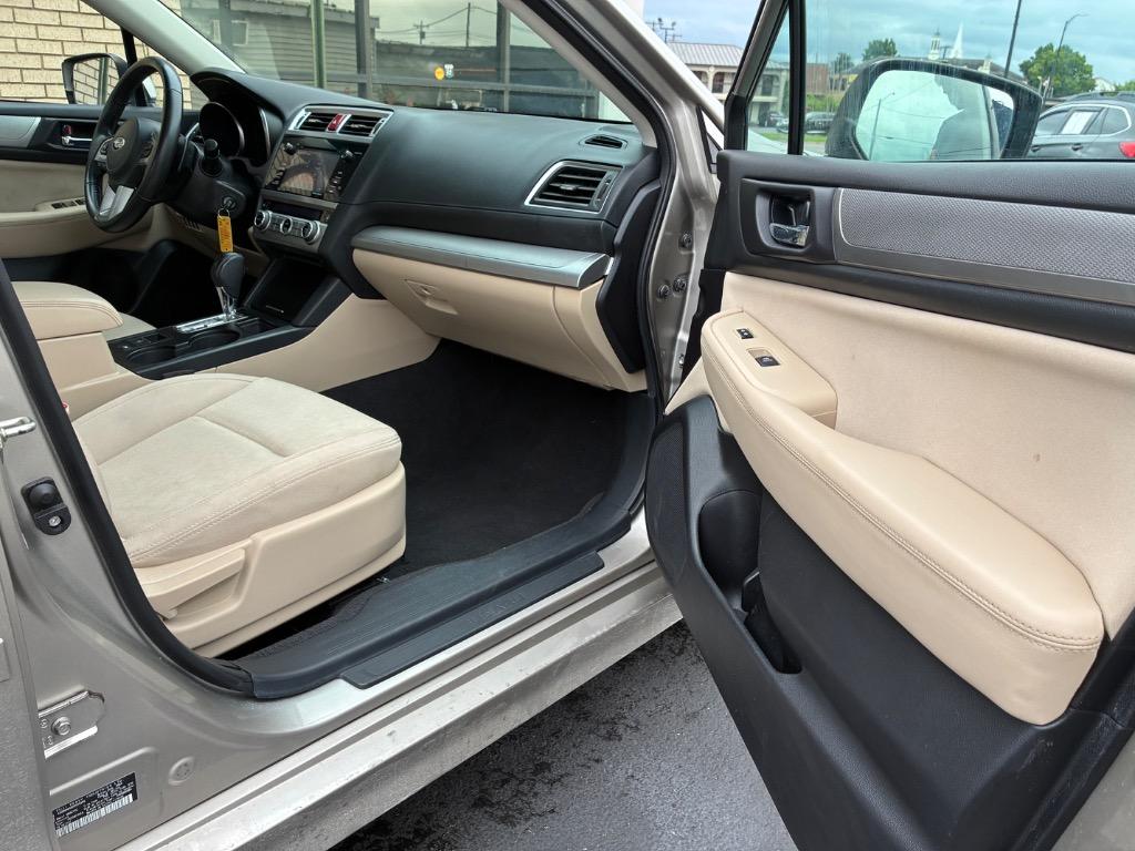 2017 Subaru Legacy Premium - Photo 23