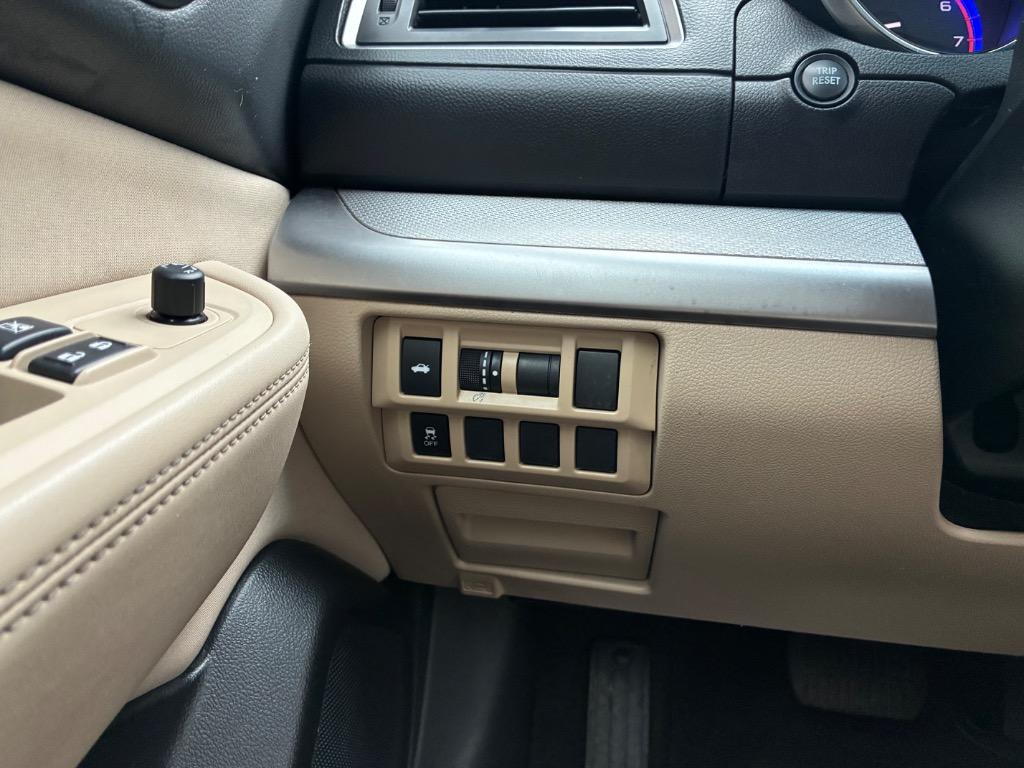 2017 Subaru Legacy Premium - Photo 16