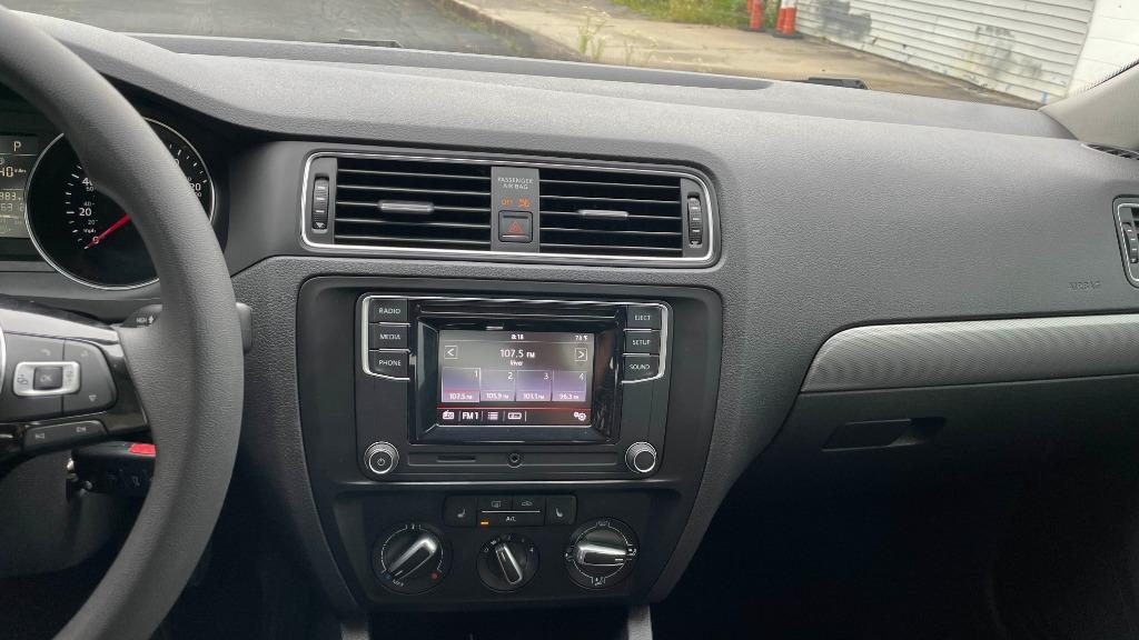 2018 Volkswagen Jetta S photo 18